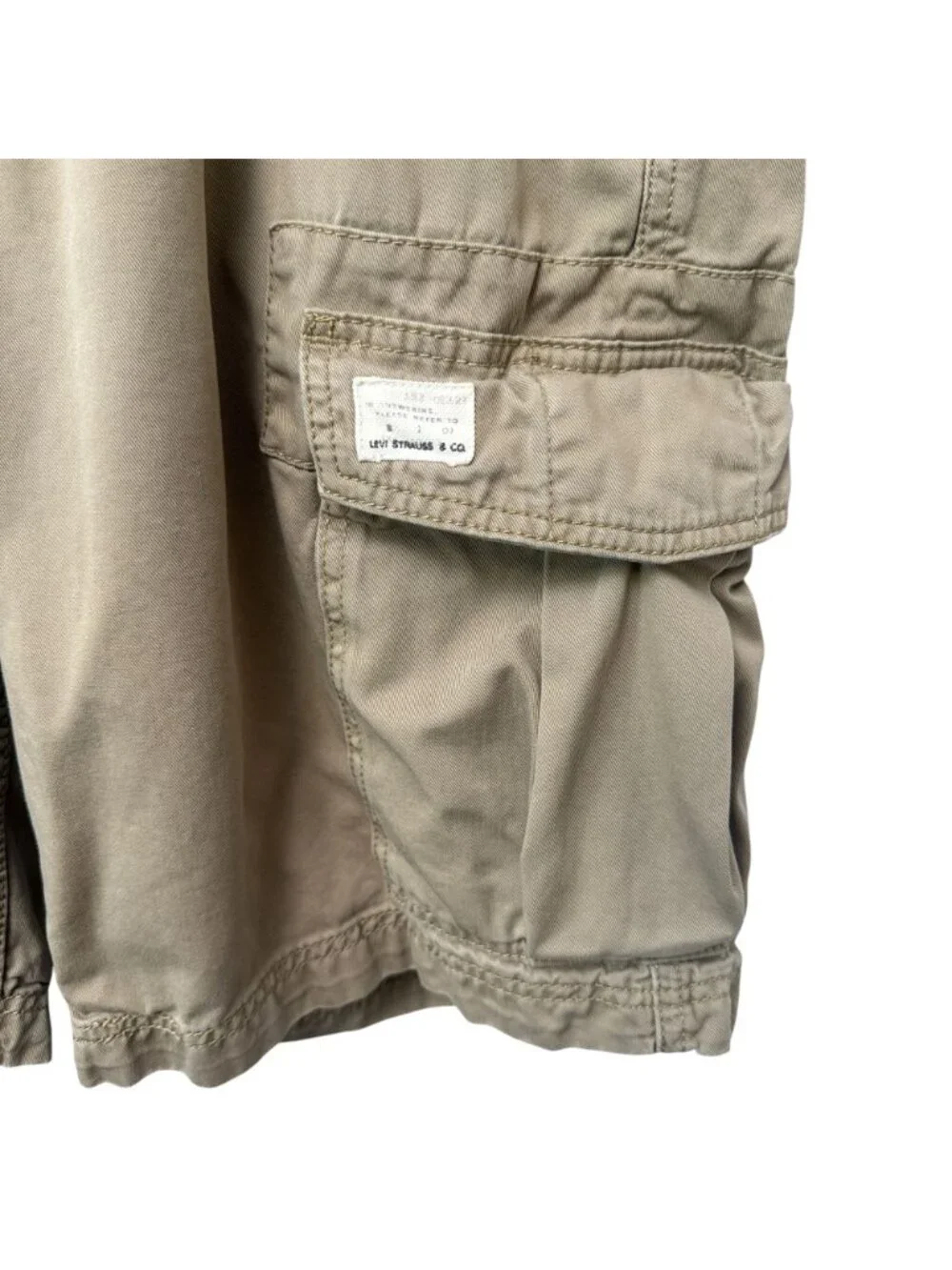Levi's Mens Cargo Shorts Sz 34 Khaki Tan Utility Pockets Hiking Workwear Casual